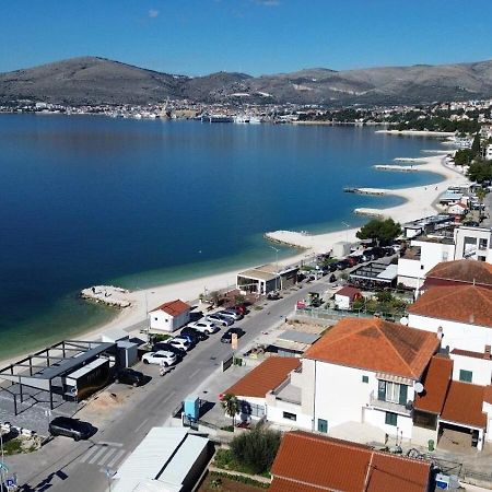 Apartments Anna Trogir Eksteriør bilde